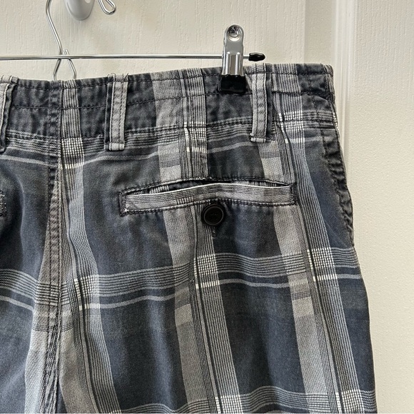 Cherokee Men's Flat Front Cotton Chino Shorts Black and Gray Plaid Size 34 - Picture 9 of 13